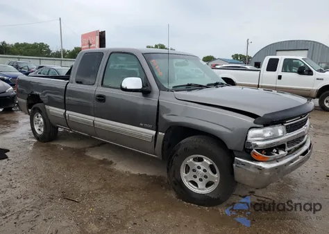 2000 Chevrolet Silverado C1500 из США, поврежденный, VIN 2GCEC19T1Y1237497